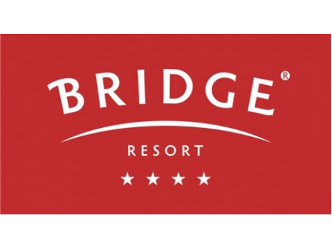Наши кондиционеры в номерах сочинского отеля «Bridge resort»