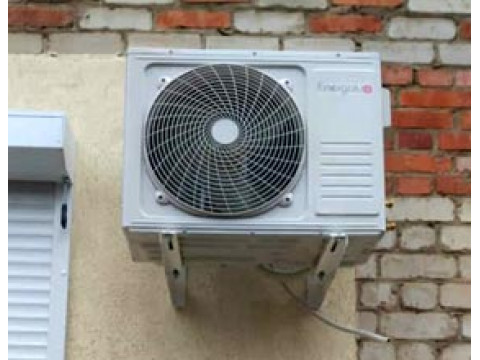 Установка кондиционера Energolux в Салоне красоты