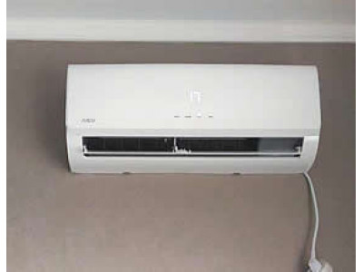 На кухне и в спальне по кондиционеру