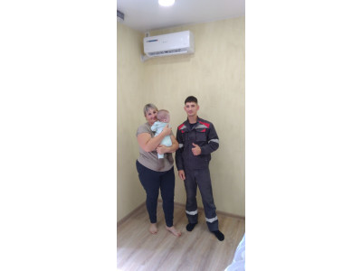 Как мы помогли Ольге Викторовне: установка кондиционера для её маленькой внучки