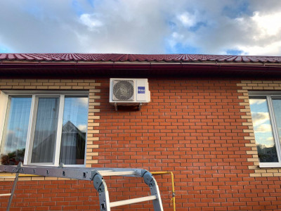 Монтаж кондиционера Haier в частном доме у Сергея, нашего клиента в селе Нелюбино Томской области