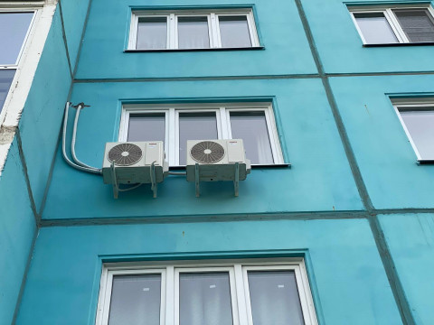 Монтаж кондиционеров Tosot: опыт компании «Буран» с установкой двух сплит-систем для Ирины и Станислава