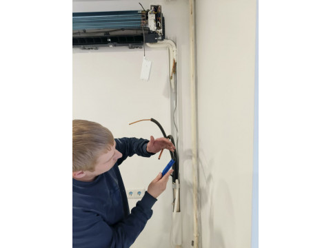 Монтаж кондиционера Hisense: Установка, хранение и подключение до сезона 2025 года