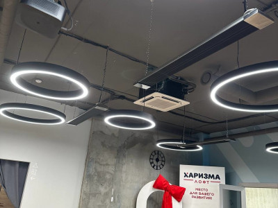 Монтаж потолочных обогревателей ТМ «Калашников» в лофт-студии «Харизма» – идеальное решение для комфортного тепла