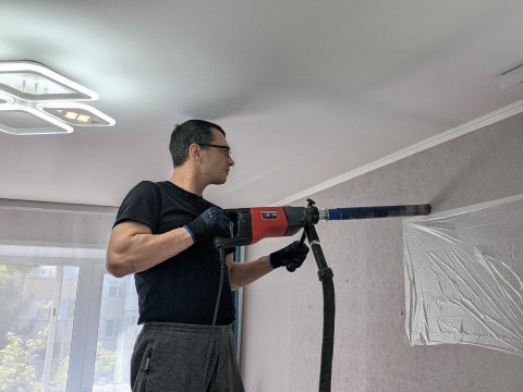 Василий из Томска выбрал сплит-систему BREEON BRC-09TPI и доверил установку мастерам компании «Буран»