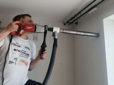 Установка кондиционера EMPEROR SMART EYE 2023 на улице Танковой в Новосибирске — идеальный климат с умным управлением