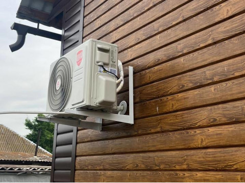 Установка кондиционера в селе Зональное Бийского района — дистанционный подбор и монтаж за 1 день