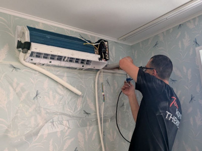 Установка третьего кондиционера Loriot LAC IN-09TA у Юлии в Томске — идеальный микроклимат в каждой комнате