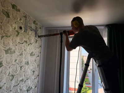 Монтаж кондиционера Breeon BRC-09TPO серии Prisma в Барнауле на Лазурной 36