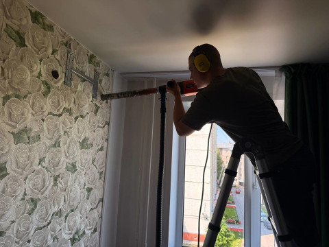 Монтаж кондиционера Breeon BRC-09TPO серии Prisma в Барнауле на Лазурной 36