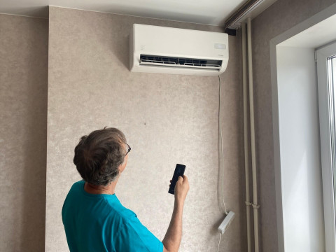 Григорий Яковлевич выбрал качественный кондиционер FUNAI AKOYA Inverter в "БУРАН" Кемерово с профессиональной установкой