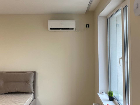 Наши давние партнеры ОХВАТСИБМОНТАЖ ООО выбрали Сплит-систему Kentatsu YUKI для демо квартиры на строительной площадке