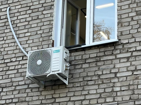 Установка кондиционера Hisense AS-09HW4RLRCA01AG/GOAL Classic A WI-FI в Бийске – успешное завершение проекта