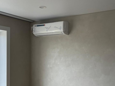 Установка сплит-системы Loriot LAC-12TA NEON в квартире Марины – комфорт и профессионализм от компании «Буран»