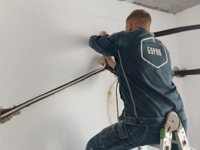 Наталья переехала с семьёй в Новосибирск и обратилась за закладкой коммуникаций для кондиционера — монтаж от компании «Буран Климат»